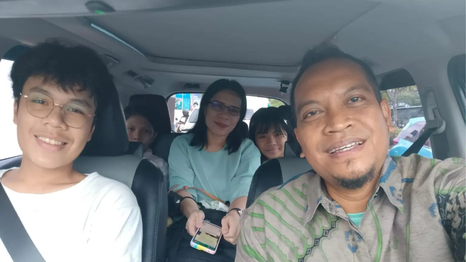 dr. Nicole  Sanbe Farma